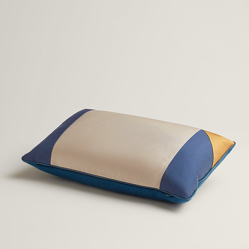 クッション 《カザックI》 - ブルー | Hermès - エルメス-公式サイト